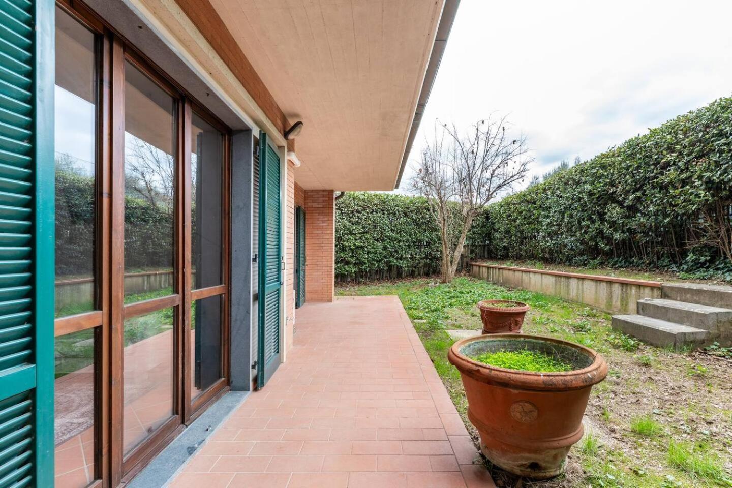 Nave Home Vacation - Entire Apartament Florence Buitenkant foto